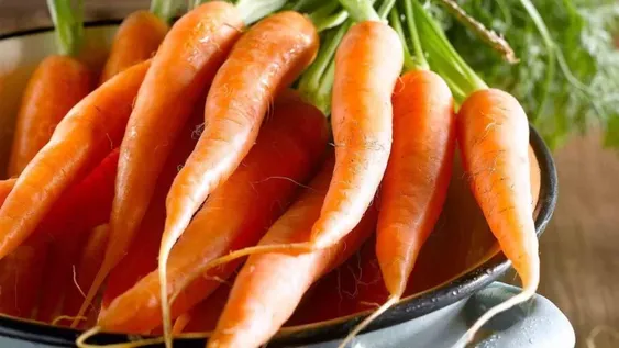 Ni pescado ni zanahorias: el alimento que ayuda a conservar la vista