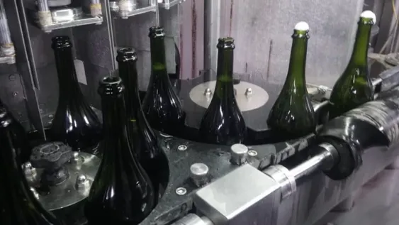 El consumo interno de espumantes cayó hasta un 20%, según el sector bodeguero