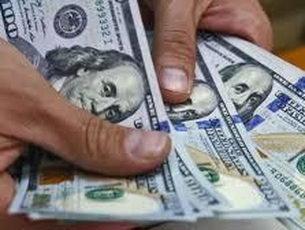 Otro fuerte salto del dólar blue lo lleva a un paso de quebrar su récord histórico