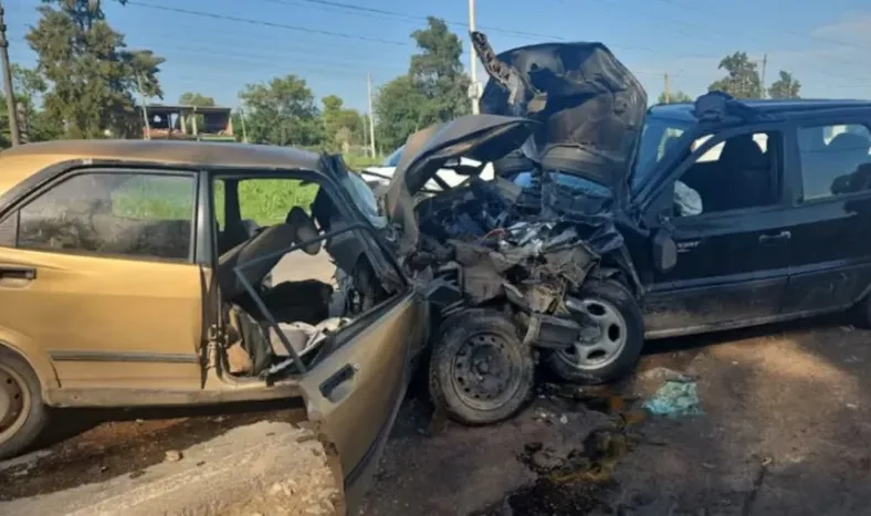 Un adolescente de 15 años que manejaba una camioneta chocó de frente contra un auto y mató al conductor