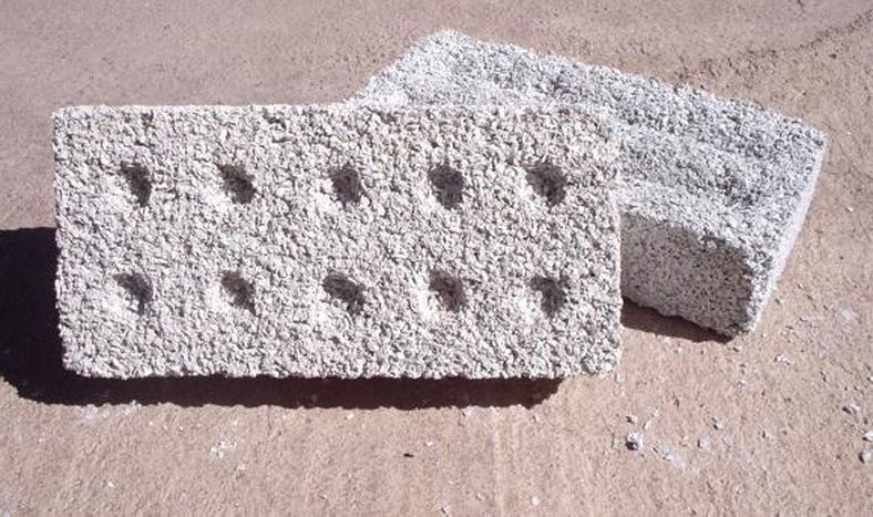 Ladrillos reciclados para casas ecológicas