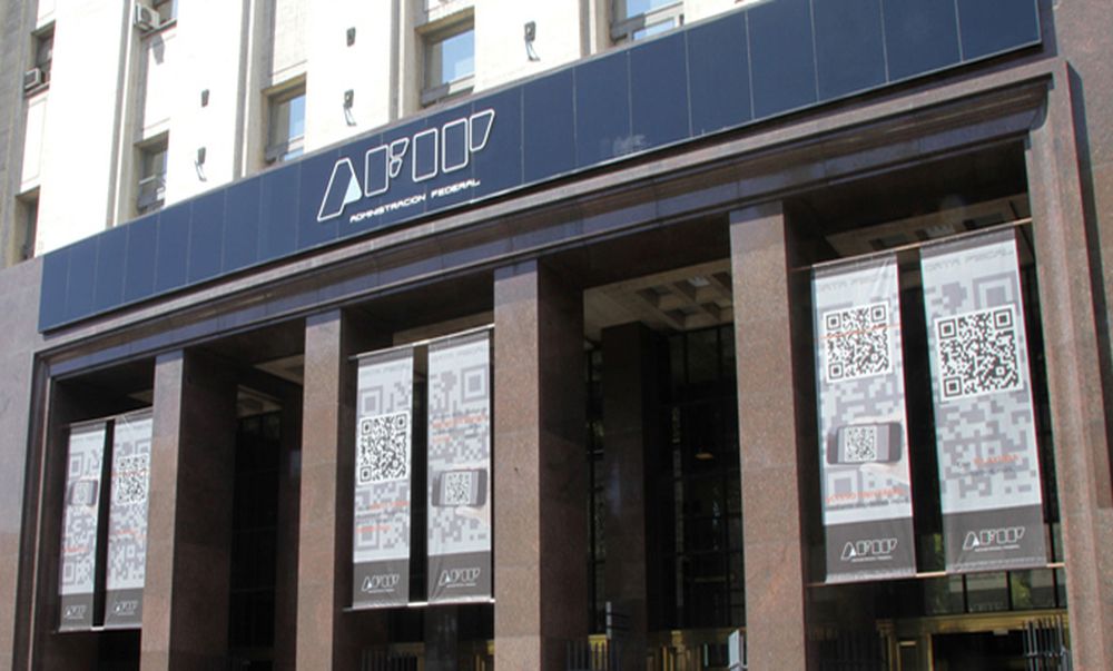 La recaudación de impuestos subió un 53,4% en julio pero continúa debajo de la inflación