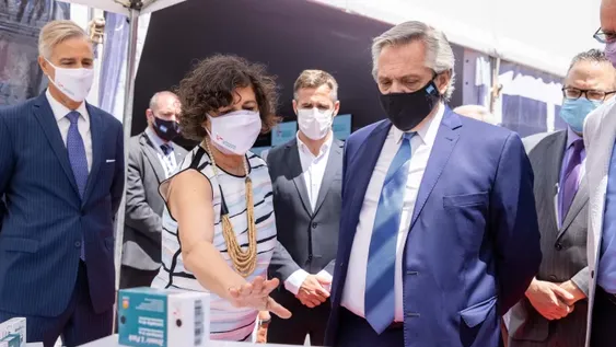 Fernández impulsó el desarrollo científico desde Buenos Aires