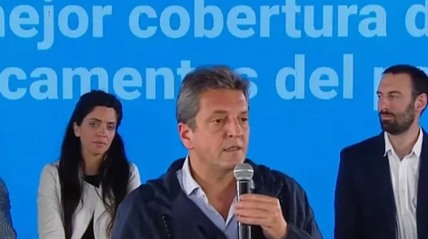 Massa anunció un nuevo bono para jubilados: “No van a volver las AFJP ni les vamos a recortar el 13%”