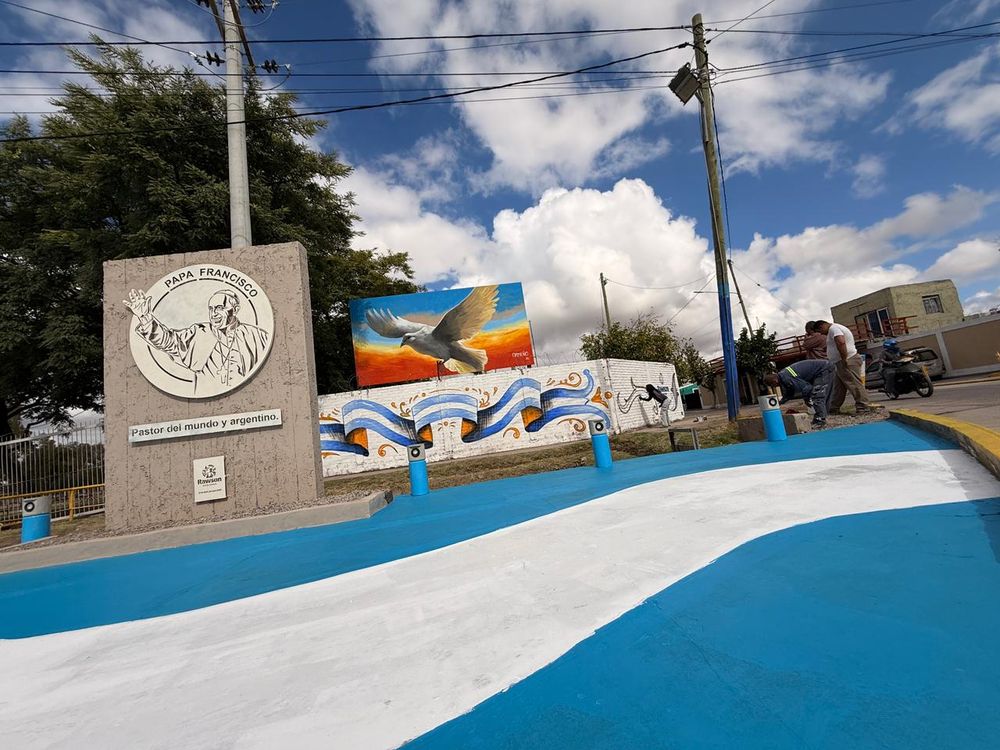 Este martes, Rawson inaugura el Monumento al Papa Francisco y bautiza con su nombre el Parque Provincial.