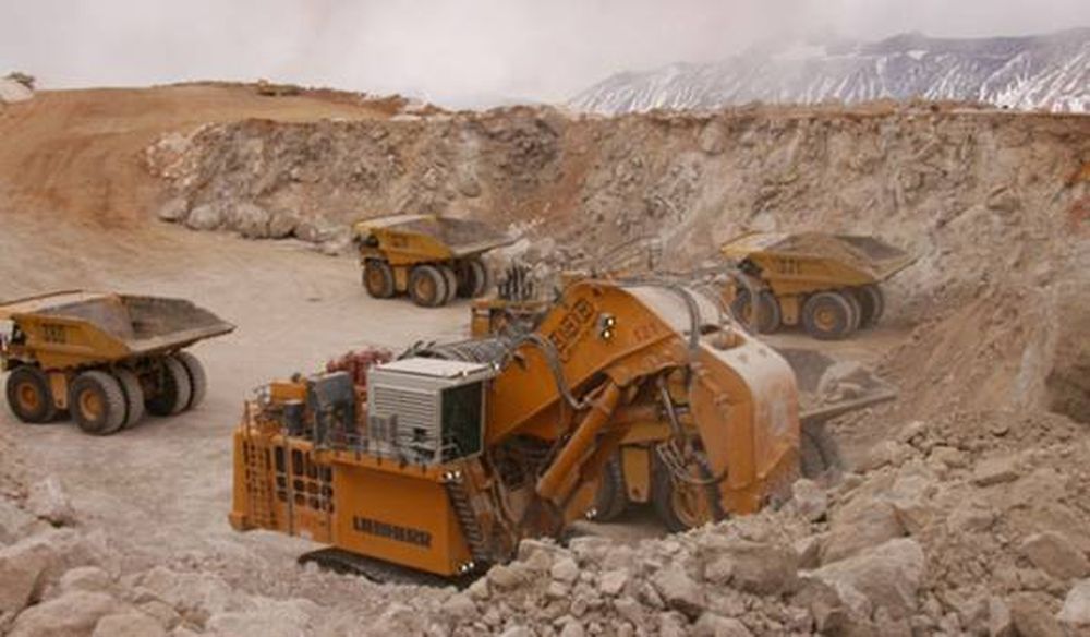 La mitad de los mineros acordó suba del 32,5%