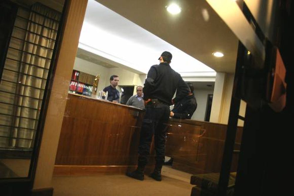 $12.500 en dos asaltos