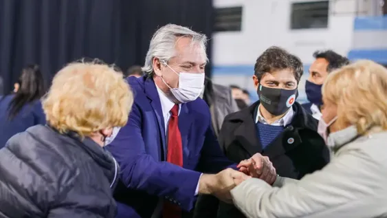 Gobierno anuncia bono de hasta $5 mil para jubilaciones de agosto