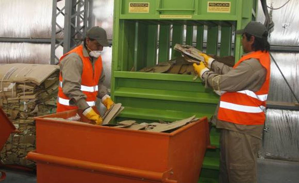 Licitan 3 plantas de basura y  quieren tener todas en 1 año