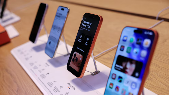 El mercado local prevé un descenso en las ventas de celulares durante 2026, en línea con la tendencia global.