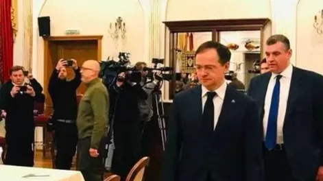 En medio de la tensión y con hermetismo, terminó la cumbre entre Ucrania y Rusia