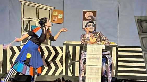 Teatro para pensar y volver a soñar es lo que propone el elenco La casa de arriba.