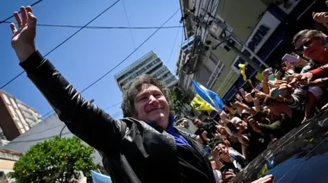 Javier Milei llegó a Mar del Plata y este martes participará de “La Derecha Fest”