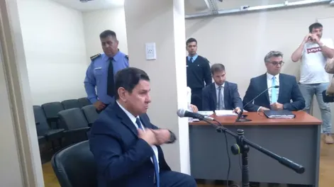 El juez Montilla, sospechado por querer favorecer a un detenido, enfrentó acusación y se quejó de la viralización de su video en la comisaría