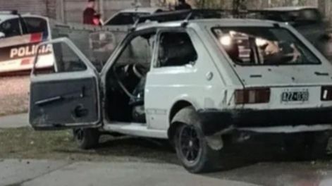 Auto que chocó a las menores.-