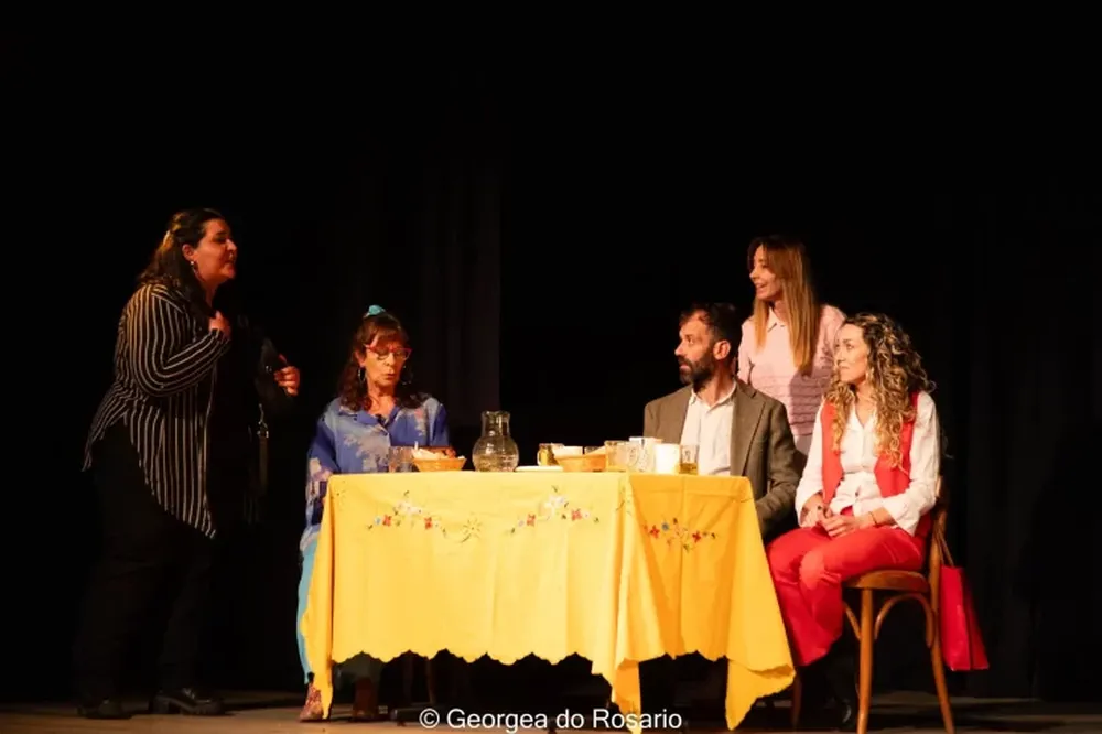 “Para Anormales”, la obra de teatro que desnuda la discriminación y que se estrena este viernes