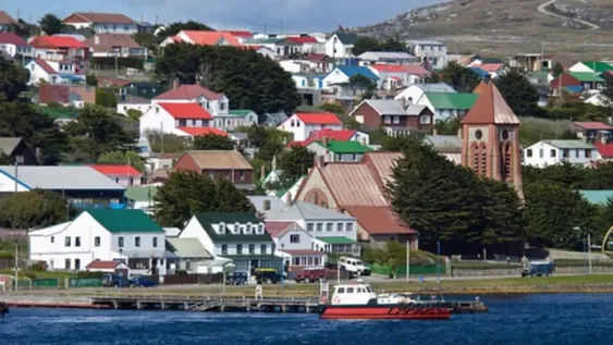 Desde el Congreso le piden a Gran Bretaña que autorice vuelos de Ezeiza a Malvinas