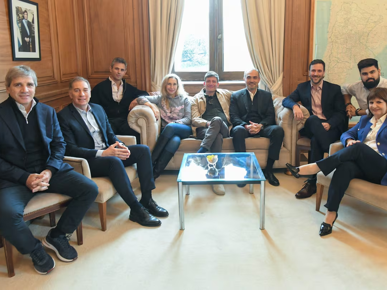 La mesa política del Gobierno se reúne en la Casa Rosada.&nbsp;