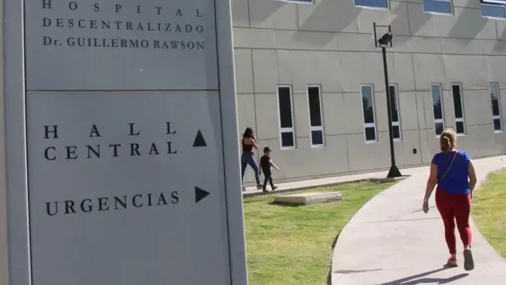 Dos motociclistas terminaron con distintas fracturas al chocar entre sí