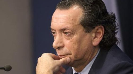 Sica dijo que las empresas “garantizaron” la permanencia y reposición de los productos