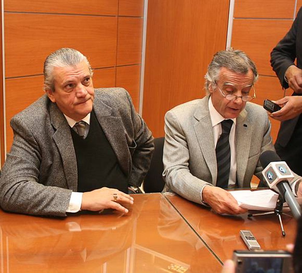 Estudian eliminar por ley juicios a funcionarios