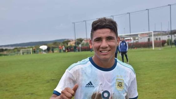 Salió de las inferiores de Alianza, juega en River y ahora está en la Selección Sub 15