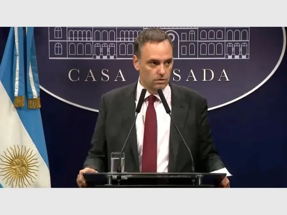 Vocero Manuel Adorni