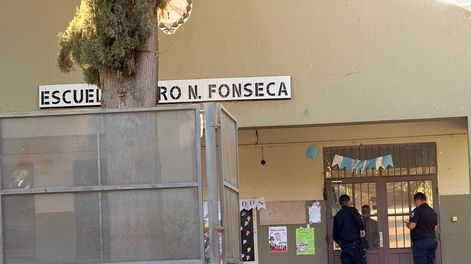 A partir del 20 de abril, la Escuela Fonseca se quedará sin servicio de vigilancia y eso preocupa a la comunidad educativa tras el caso de un supuesto sátiro que merodea la zona.