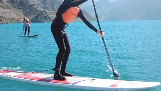 Formaron el primer equipo juvenil de SUP y ahora juntan latas para recaudar fondos