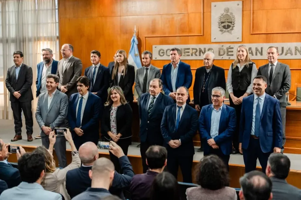 Orrego presentó un plan provincial para combatir la drogadicción en San Juan: con el foco en los jóvenes, creará un lugar para contenerlos