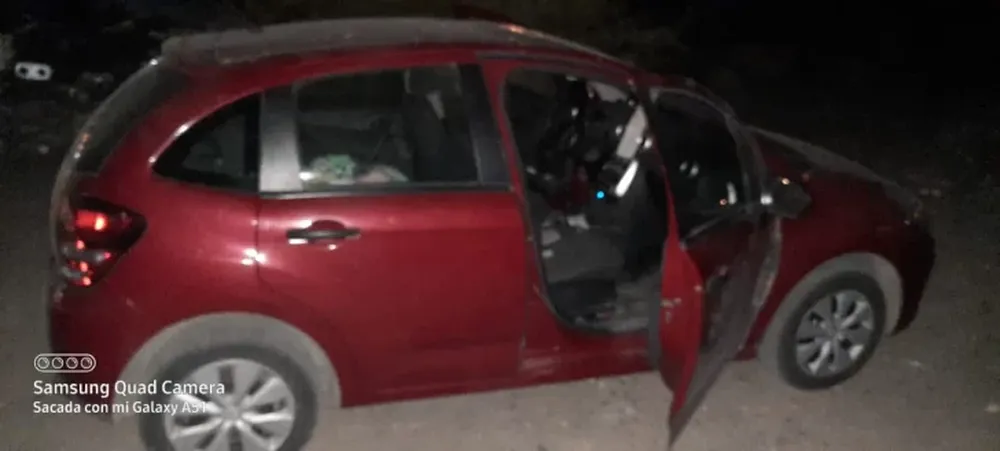 Dejó la puerta sin llave y ladrones le llevaron electrodomésticos y su auto