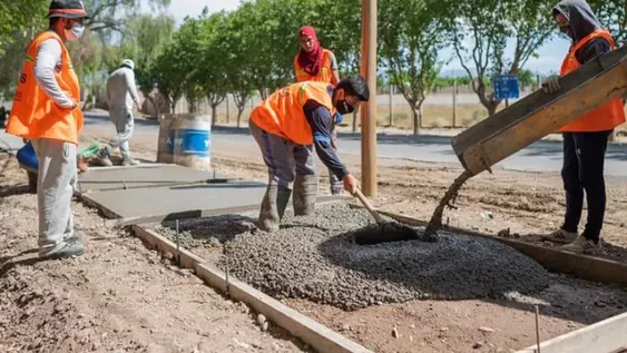 La provincia estima repartir $56 millones para que los municipales cobren el bono