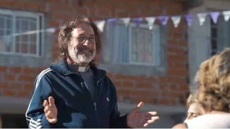 HOMO ARGENTUM, una sátira en clave de ficción que en pocos días logró más discusiones que varias sesiones del Congreso.