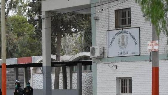 Desde mañana vacunarán a presos mayores de 60 años y con comorbilidades