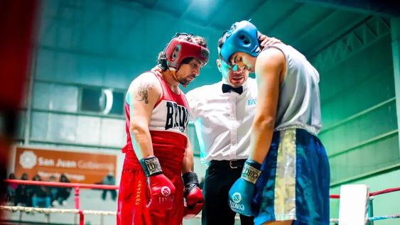 boxeo en san juan: el club julio mocoroa palpita una velada con cruces interprovinciales y titulo en juego