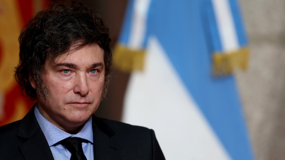 Javier Milei cayó varias posiciones en el ranking de presidentes de Latinoamérica. &nbsp;