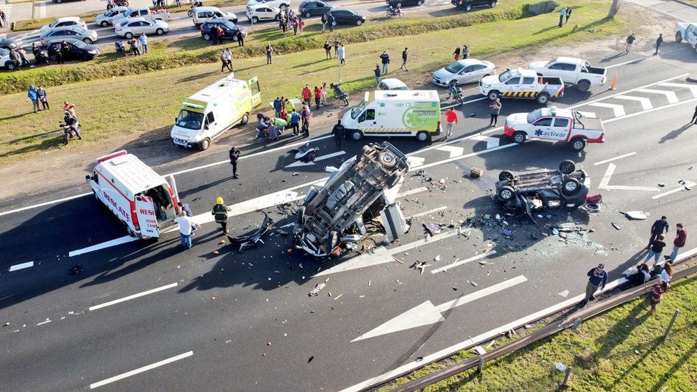 Manejó drogado, chocó y quiso cruzar la Panamericana gateando hasta que fue atropellado