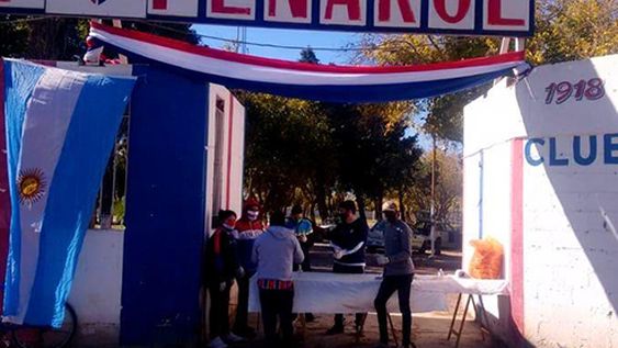 Locro solidario en el Bohemio