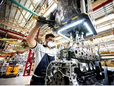 La actividad económica cayó 2,6% en febrero.