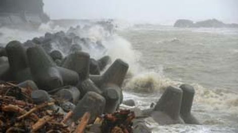 Cuatro muertos y un millón de evacuados por un tifón en Japón