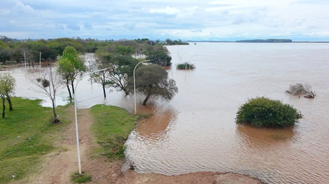 si el agua sigue creciendo va a tapar todo: preocupacion por el nino
