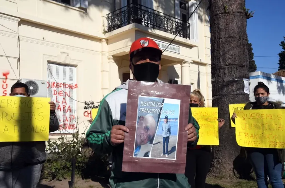 Alberto afirma que van a seguir las restricciones pero sin volver a Fase 1