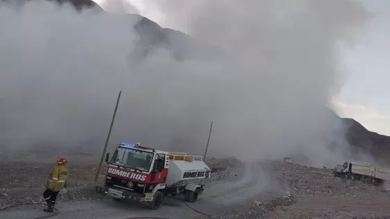 Varias dotaciones de Bomberos debieron sofocar un incendio en un basural