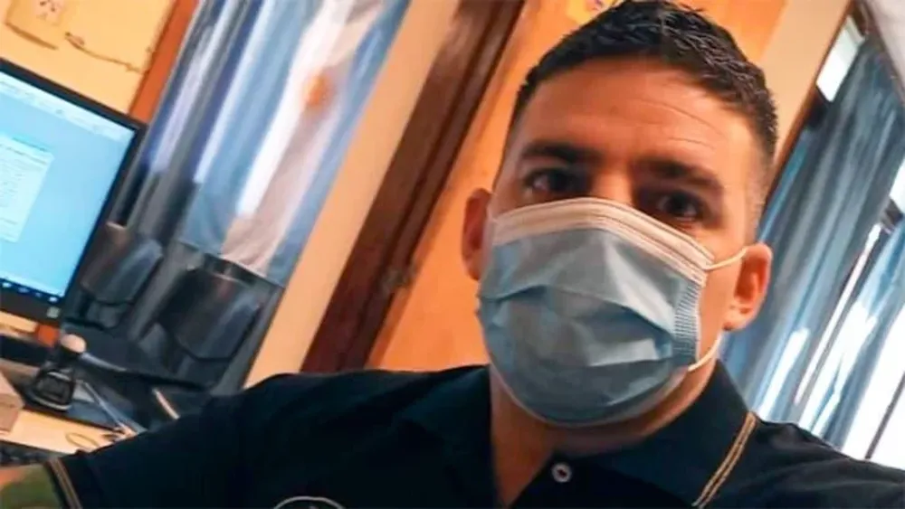 Encontró $3 millones y recurrió a las redes sociales para devolverlo