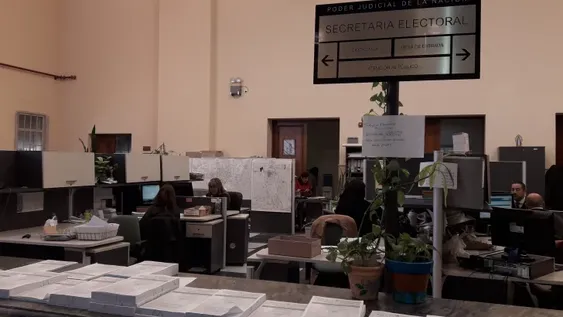 A un mes para la presentación de listas, se aceleraron los movimientos en los frentes