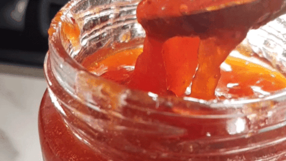 Prohibieron la venta de dos mermeladas y de un postre helado