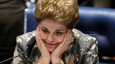 Rousseff, entre la firmeza y los llantos en su alegato