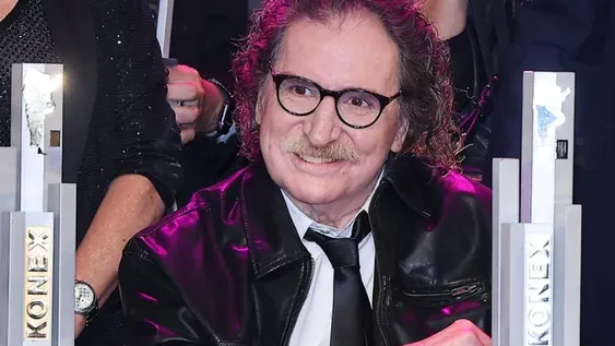 La emoción de Charly García tras recibir el Konex de Brillante
