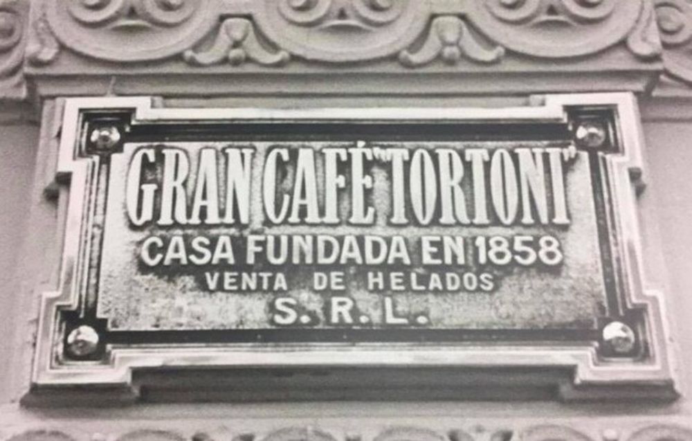 Siguen los lamentos por robo al Tortoni