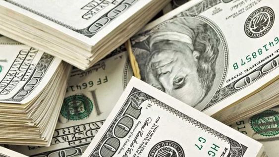 El dólar subió 17 centavos a $28,17
